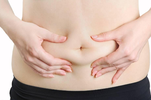 女性小腹凸起原来是因为这个！